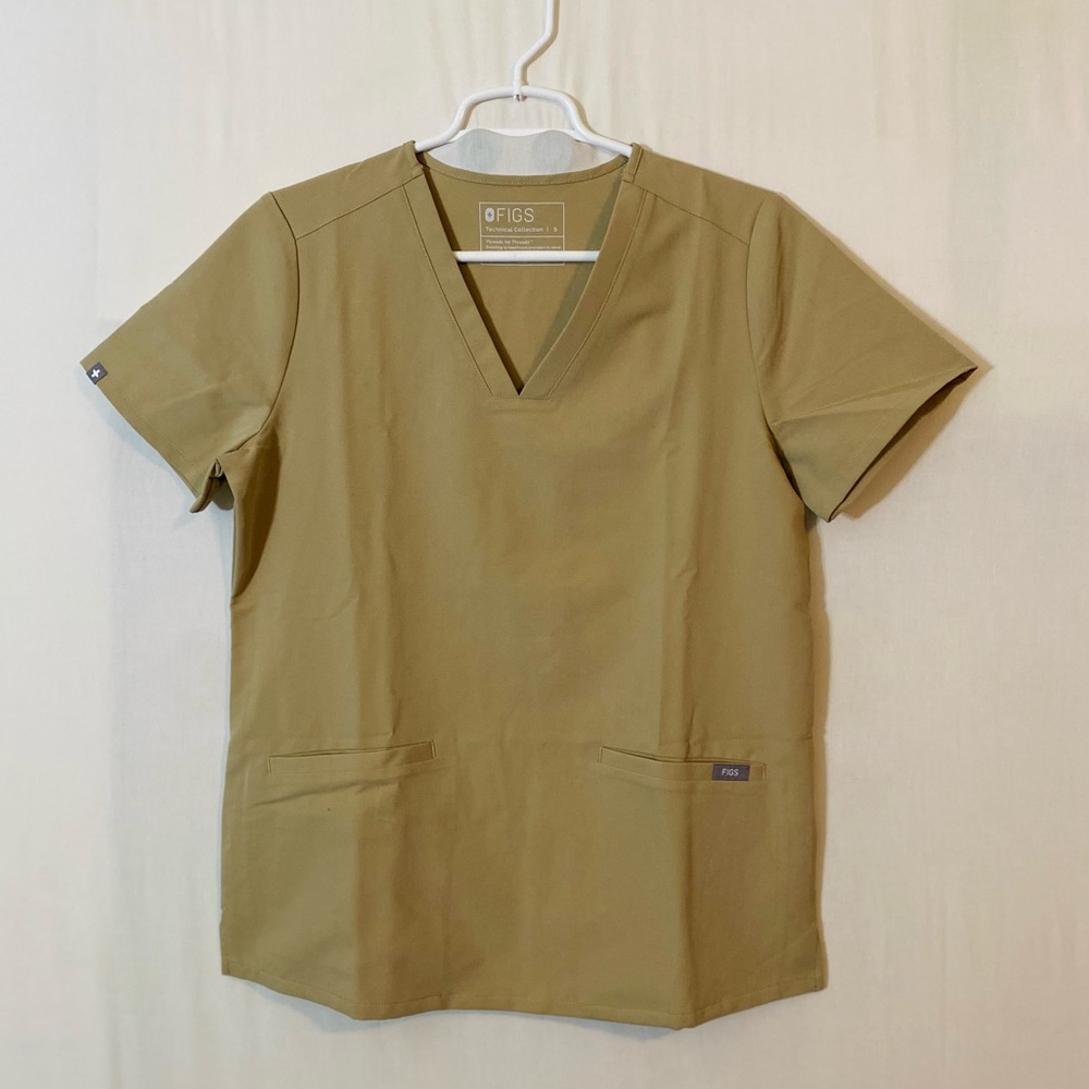 FIGS Casma Scrub Top for Women